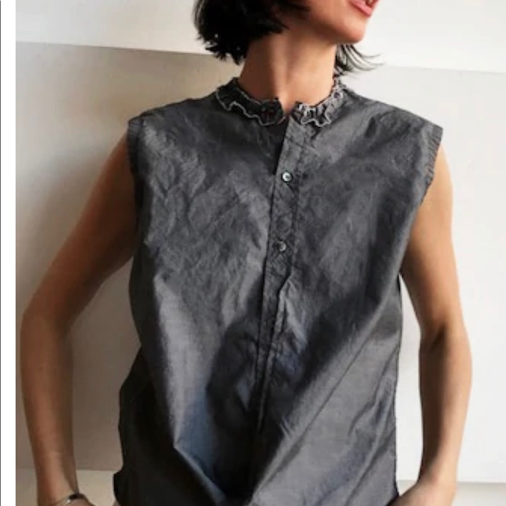 Pip Squeak Chapeau sleeveless grey chambray batiste top Size M EUC